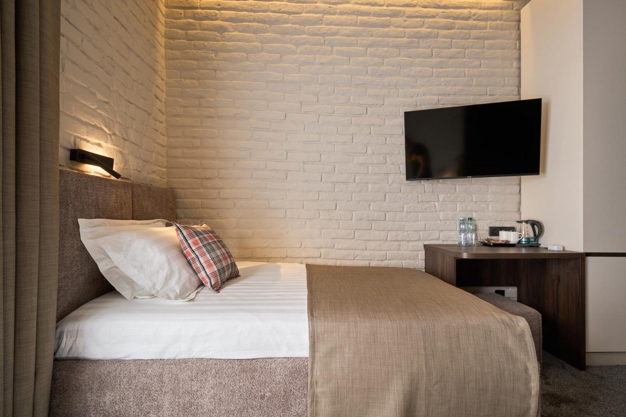 Fimka Apart Hotel Ivano-Frankivsk Extérieur photo