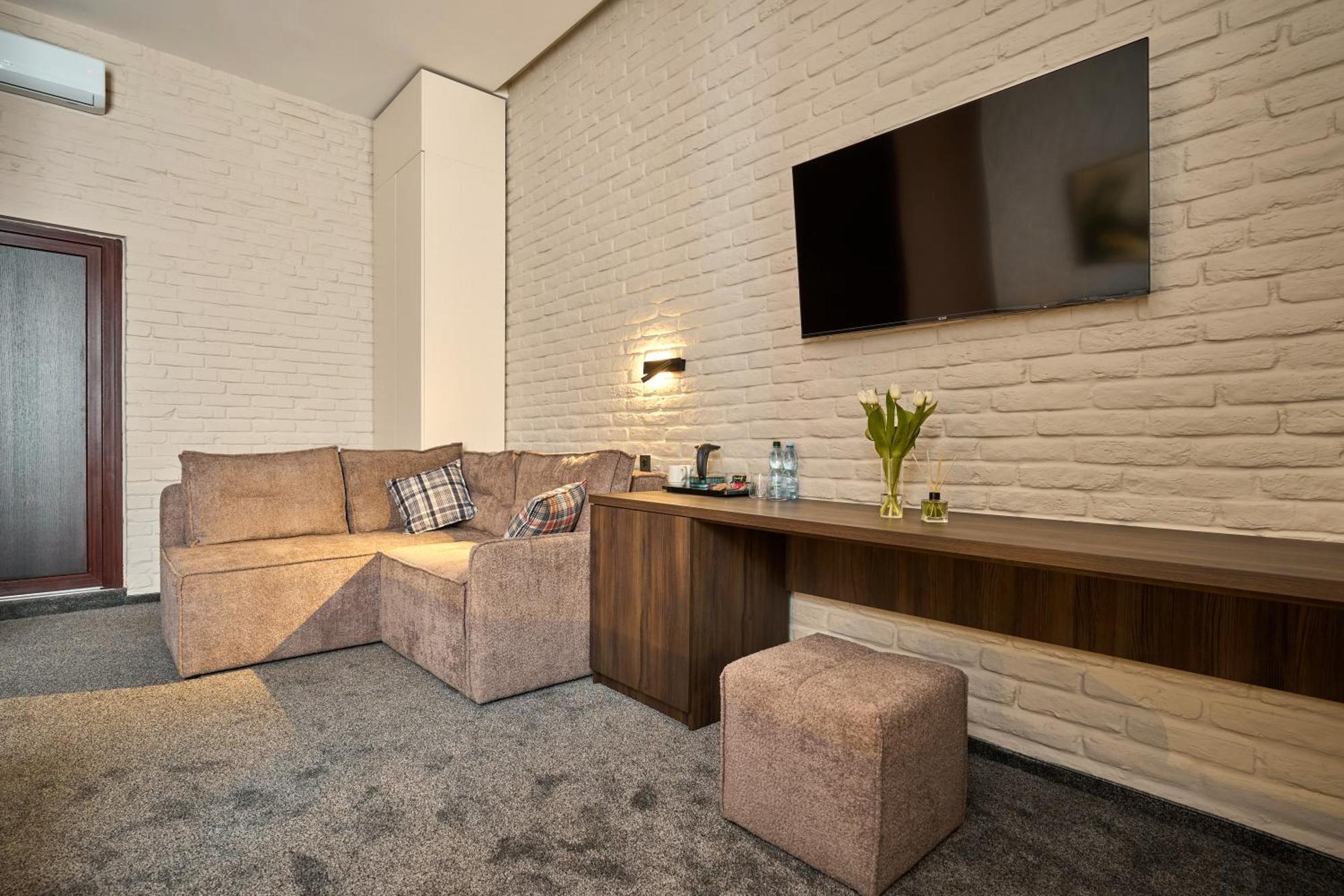 Fimka Apart Hotel Ivano-Frankivsk Extérieur photo